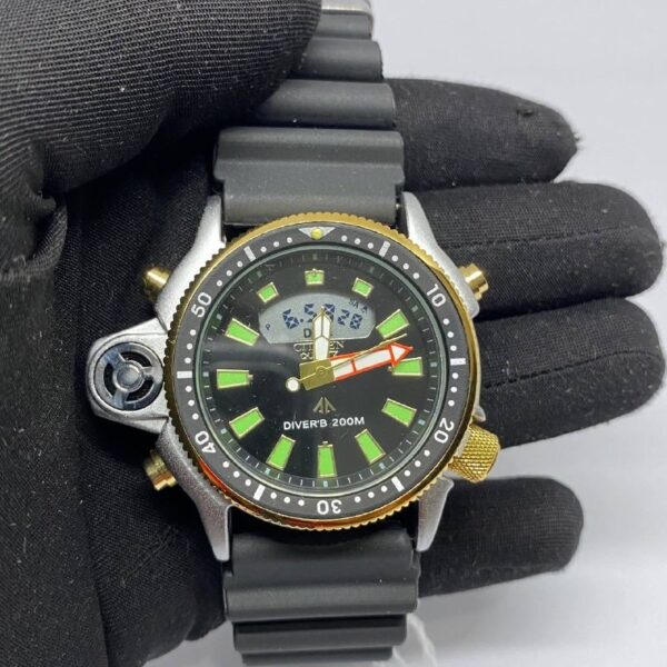 Relógio Casio Divers 200M Preto E Dourado com Pulseira de Silicone no Atacado e Dropshipping