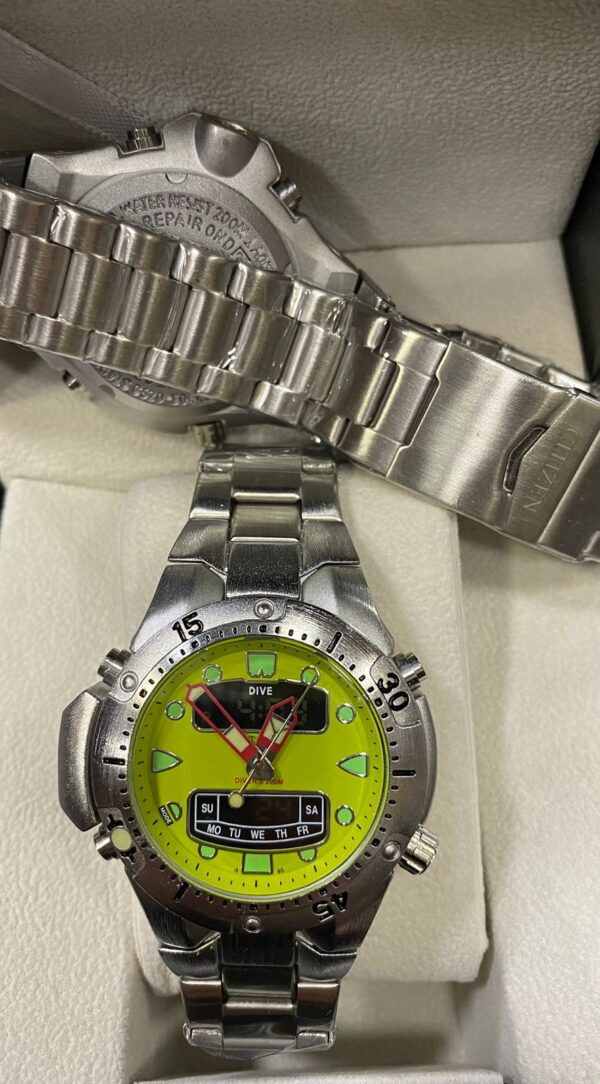 Relógio Citizen Divers 200M Amarelo com Pulseira de Aço Inoxidável no Atacado e Dropshipping