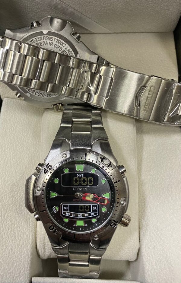 Relógio Citizen Divers 200M Prata E Preto com Pulseira de Aço Inoxidável no Atacado e Dropshipping