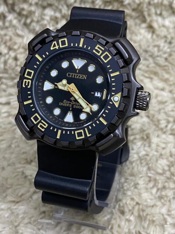 Relógio Citizen Eco-Drive Diver's 200M Preto com Pulseira de Borracha no Atacado e Dropshipping
