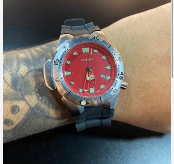 Relógio Citizen Vermelho no Atacado e Dropshipping