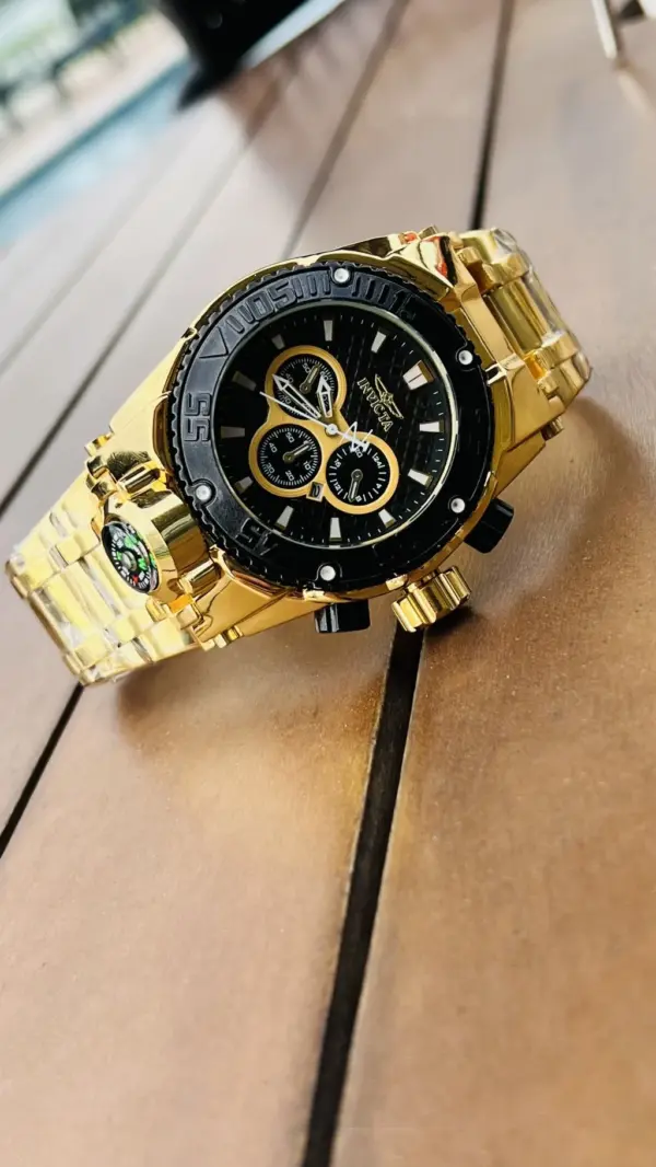 Relógio Invicta Dourado com Pulseira de Metal no Atacado e Dropshipping Ref. 7DAB9