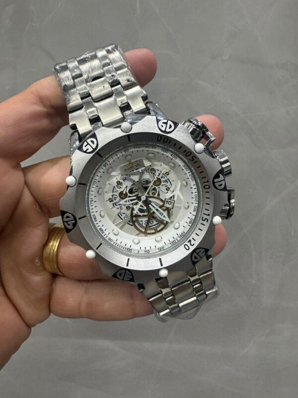 Relógio Invicta Prata com Pulseira de Aço Inoxidável no Atacado e Dropshipping Ref. CE2E4
